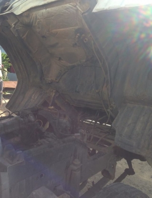 HINO FC 112A - 117 HP WO4D หกล้อดั๊มพ์ กระบะดั๊มพ์เหล็ก 4 ตันความยาว 4.00 เมตรคอกสูงเกษตรสภาพสวยพร้ิมบรรทุกหนักได้เลยครับ เครื่องยนต์แน่นดีแรงดีไม่มีเยิ้มครับ ภายในห้องเก๋งสะอาดสวยคอนโซลครบพร้อม พวงมาลัยเพาเวอร์ ช่วงล่างแน่นหนึบคัชซีสวยมากไม่มีบวมเลยครับ