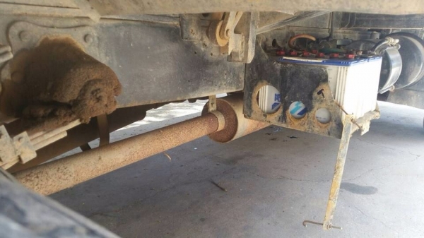 HINO FC 112A - 117 HP WO4D หกล้อดั๊มพ์ กระบะดั๊มพ์เหล็ก 4 ตันความยาว 4.00 เมตรคอกสูงเกษตรสภาพสวยพร้ิมบรรทุกหนักได้เลยครับ เครื่องยนต์แน่นดีแรงดีไม่มีเยิ้มครับ ภายในห้องเก๋งสะอาดสวยคอนโซลครบพร้อม พวงมาลัยเพาเวอร์ ช่วงล่างแน่นหนึบคัชซีสวยมากไม่มีบวมเลยครับ