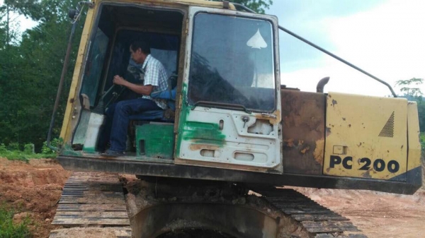 รถขุด PC200-5 เอกสารอินวอยล์ คอนโทนยาว รถสภาพดี เอวแน่น เฟมสวย โซ่ดี เครื่องดี ปั้มดี รถพร้อมใช้