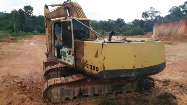 รถขุด PC200-5 เอกสารอินวอยล์ คอนโทนยาว รถสภาพดี เอวแน่น เฟมสวย โซ่ดี เครื่องดี ปั้มดี รถพร้อมใช้