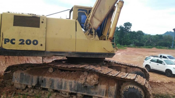 รถขุด PC200-5 เอกสารอินวอยล์ คอนโทนยาว รถสภาพดี เอวแน่น เฟมสวย โซ่ดี เครื่องดี ปั้มดี รถพร้อมใช้