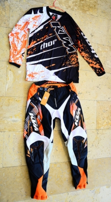 เสื้อ ออกทริป ของเข้า Yellow corn bb-2103  ยี่ห้อ JAPAN ของนำเข้า เสื้อ YELLOW CORN ของแท้ 100 \% มี7 รุ่นมี M L LL XXLเสื้อ ออกทริป ของเข้า Yellow corn bb-2103  ยี่ห้อ JAPAN ของนำเข้า เสื้อ YELLOW CORN ของแท้ 100 \% มี7 รุ่นมี M L LL XXL