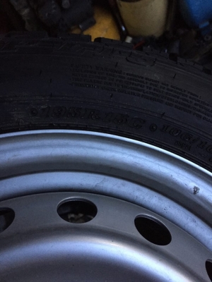 ยางพร้อมกะทะ DUNLOP195 /15 ยางปี 2014 ขาย 8,900 บาท ยางพร้อมกะทะ DUNLOP195 /15 ยางปี 2014 ขาย 8,900 บาท