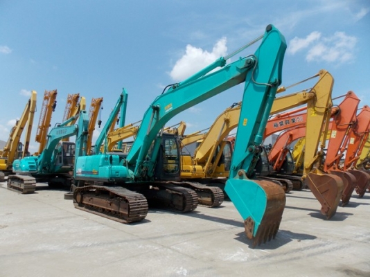 มาแล้ว รถขุดKOBELCO นำเข้าจากญี่ปุ่นโดยตรง SK200-6ES