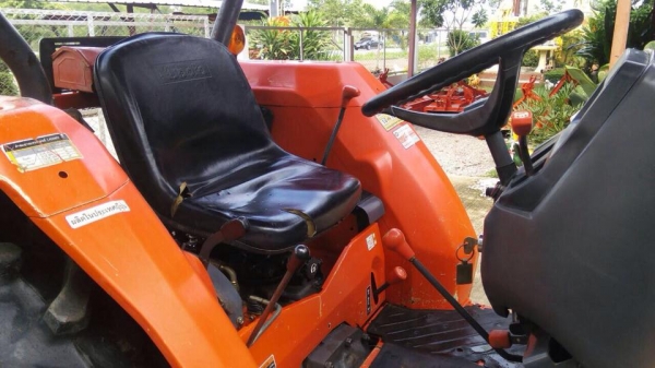 ขายรถไถKubota L4508DI (4WD) พร้อมใบมีดหน้าและผานบุกเบิกช้าง รถไร่ สีเดิมพร้อมใช้งาน ขายรถไถKubota L4508DI (4WD) พร้อมใบมีดหน้าและผานบุกเบิกช้าง รถไร่ สีเดิมพร้อมใช้งาน