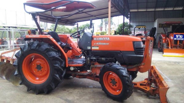 ขายรถไถKubota L4508DI (4WD) พร้อมใบมีดหน้าและผานบุกเบิกช้าง รถไร่ สีเดิมพร้อมใช้งาน