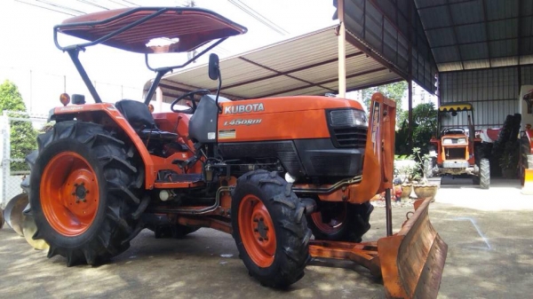 ขายรถไถKubota L4508DI (4WD) พร้อมใบมีดหน้าและผานบุกเบิกช้าง รถไร่ สีเดิมพร้อมใช้งาน