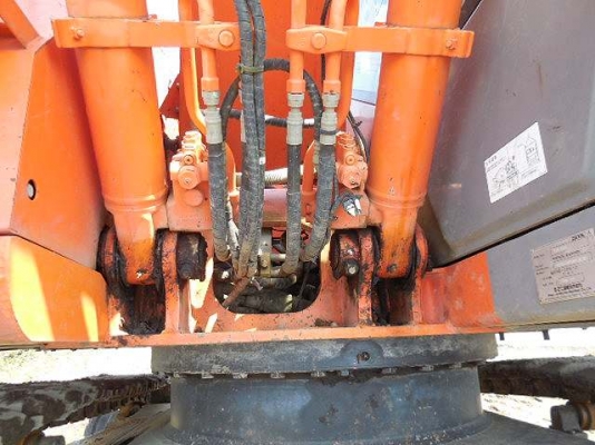 รถขุด Hitachi ZX135US นำเข้าจากญี่ปุ่น สนใจโทร. 080-6565422 (หนิง)