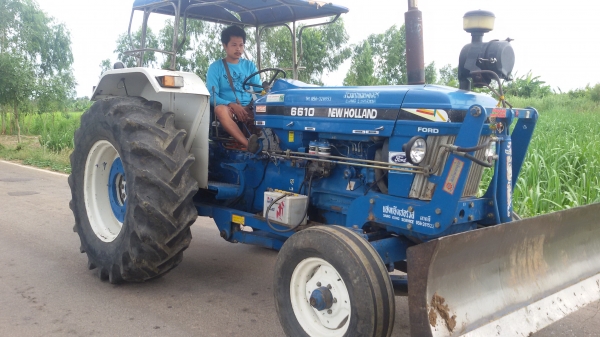 ขายรถไถฟรอ์ด77แรงพร้อมไช้งานรถอยู่วังบัว คลองขลุง กำแพงเพชร ราคา398000บาท มีไบมีดหน้าหนึ่งอันผานชี1ชุดพร้อมทะเบียน สนใจสอบุถามได้ที่081 3655997 อ๋าพร พาเจริญ ราคาต่อรองได้อีกนะครับ ขายรถไถฟรอ์ด77แรงพร้อมไช้งานรถอยู่วังบัว คลองขลุง กำแพงเพชร ราคา398000บาท มีไบมีดหน้าหนึ่งอันผานชี1ชุดพร้อมทะเบียน สนใจสอบุถามได้ที่081 3655997 อ๋าพร พาเจริญ ราคาต่อรองได้อีกนะครับ