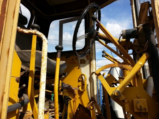 ขายรถเกรด เครื่อง6สูบ สภาพพร้อมใช้งาน เอกสารพร้อมโอน สนใจโทร 090-8588220คุณนะ 093-3258446คุณบิว ID:narong498 หรือเข้าดูสินค้าอื่นๆได้ที่ www.truck.in.th/498 หรือเพจFacebook ณรงค์ ซื้อขายรถมือสอง (เว็บไซต์ส่วนตัว)