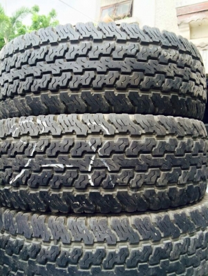 ขายยาง 31 31x10.5R15 ปี 12 สวยๆ4 เส้น ขาย 3,700 บาท