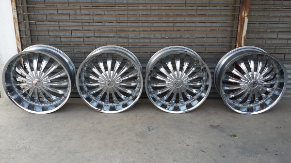 ขอบ 24 6รู โครเมี่ยม แม็กเปล่าไม่มียาง ขอบ 24 6รู โครเมี่ยม แม็กเปล่าไม่มียาง