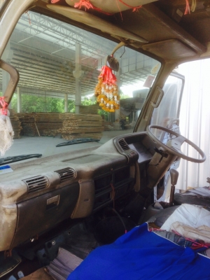 รถบรรทุก 6 ล้อ NKR 115แรง เครื่องดี คัทซีสวย