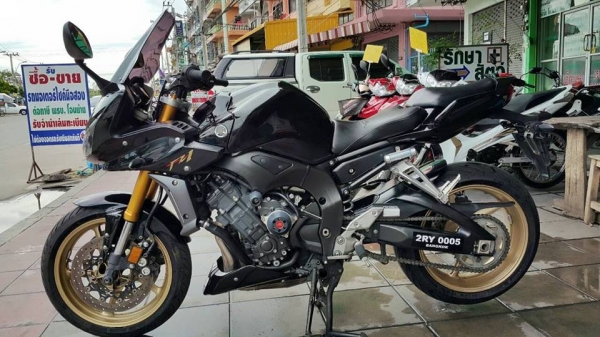 FZ-1 ปี 08 สายทัวร์ริ่ง หล่อๆเลยคับ รถฝรั่งใช้งานวิ่งน้อยมาก