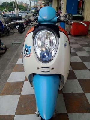 Honda Scoopy i ปี 2555 (ล้อแม็กซ์) รถสวยมาก แต่งสวยเพียงภายนอก เครื่องเดิมสนิท ขับดีมากมาย Honda Scoopy i ปี 2555 (ล้อแม็กซ์) รถสวยมาก แต่งสวยเพียงภายนอก เครื่องเดิมสนิท ขับดีมากมาย