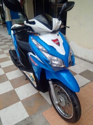 Honda Click 125i สีน้ำเงินขาว รุ่น Tune up รถสวยใสม๊ากๆ ได้ไปคุ้มค่าแน่นอน