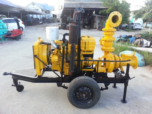 ขายเครื่องสูบน้ำขนาดเข้า6นิ้วออก6นิ้ว พร้อมเทเลอร์ลาก สภาพสวยมากปั้มebara