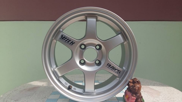 ขายล้อแม็กมือ2 te37 15" &times;7" et35 4 รู 100 สีเดิม สีเงินด้าน สนใจติดต่อเล็กคลองสามครับ 081-3747940