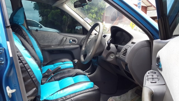 ขาย Mazda 323 Protege ปี 44 เกียร์ออโต้ รถสวยมาก ราคา 95,000 บาท +++++++