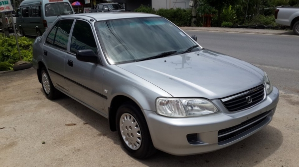 ขาย Honda city type z ปี 45 สีบรอนซ์เงินสวยๆ ราคา 115,000 บาท +++++++++