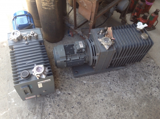 ขายเครื่องแว็กกั้มสูญญากาศ made in France ขนาด 3HP. 380V สภาพของใหม่ ไม่เคยใช้งาน มี 2 ชุดครับ