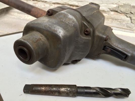 ขายสว่านรอบช้า HITACHI แถมฟรี!!..ดอกเตเปอร์