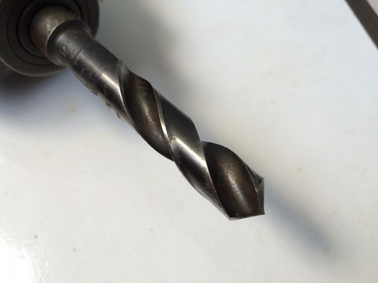 ขายสว่านรอบช้า HITACHI แถมฟรี!!..ดอกเตเปอร์