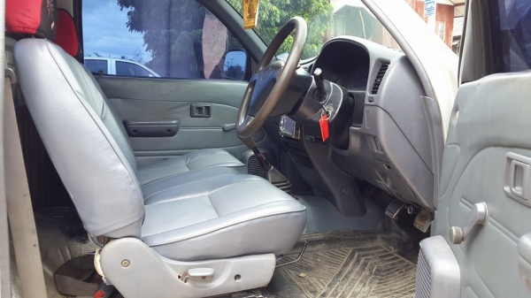 ขายกระบะ Toyota hilux tiger หัวเดี่ยว สีบรอนซ์เงินสวยๆ ราคา 185,000 บาท +++++++ ขายกระบะ Toyota hilux tiger หัวเดี่ยว สีบรอนซ์เงินสวยๆ ราคา 185,000 บาท +++++++