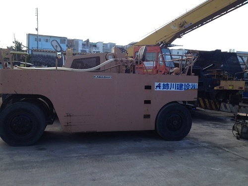 รถบด 9 ล้อยาง Kawasaki KR20 เก่านอกนำเข้าจากญี่ปุ่น ยังไม่ผ่านการใข้งานในไทย 100\%  ราคาย่อมเยาว์