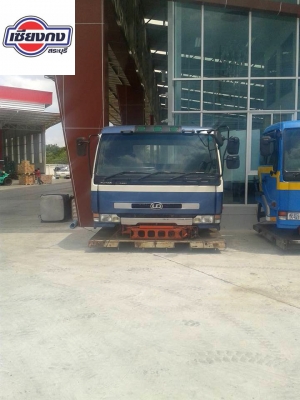 หัวเก๋ง NISSAN UD สวยๆครับ