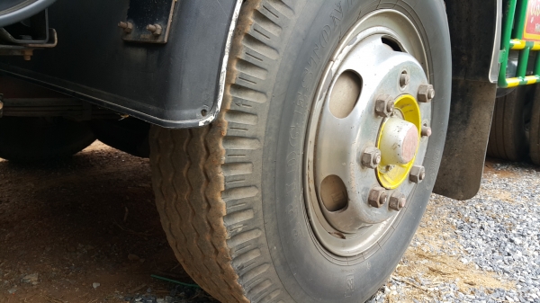 ขายรถพ่วง 20 ล้อ แม่-ลูก กระบะเนียมเกษตรดั้ม อู่.สหกิจ ISUZU 270 ปี.48 รถสวย ราคา.2150000 จัดแนนซ์ได้  สนใจโทร