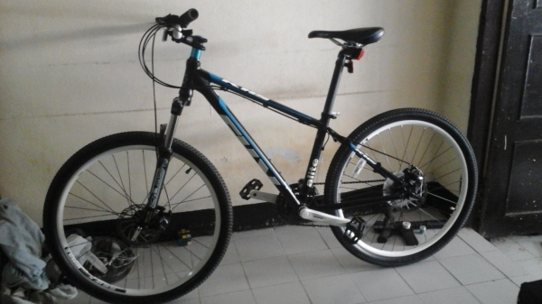 ขายจักยาน KHS ราคา9000บาทใช้มาสามเดือน