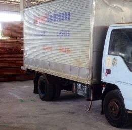 ขายตู้น้ำแข็งสภาพดีสวยไม่มีผุ ขนาดติรถบรรทุก NKR ยาว4.30ม. ทุกรุ่น  ราคา 29,000บ