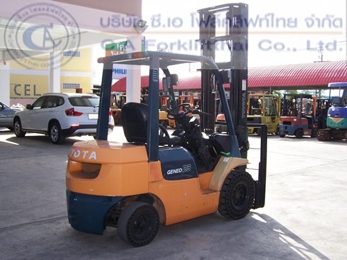 ขาย รถโฟล์คลิฟท์ TOYOTA รุ่น 7-FG23