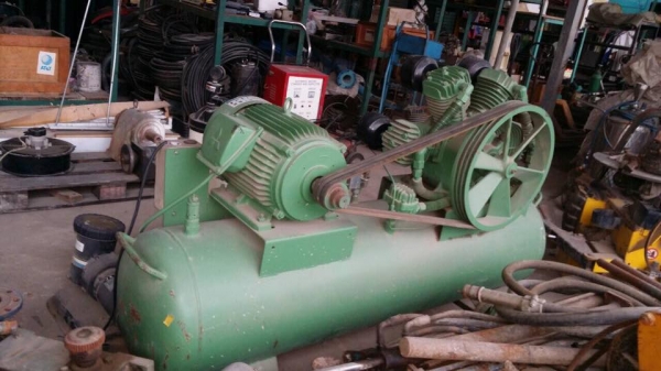 SWAN ปั๊มลมสภาพดี สวยแจ่ม ใช้งานได้ดีเหมือนของใหม่ในราคาประหยัด