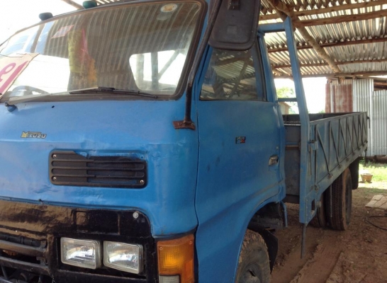 รถบรรทุก ISUZU มือสอง รถบรรทุก ISUZU มือสอง