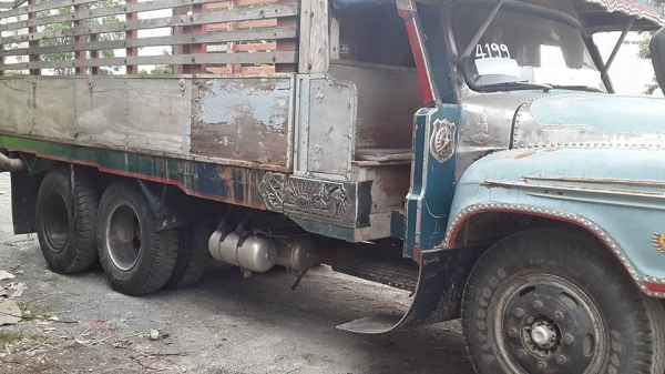 ขายสิบล้อหน้ายาว ดั้ม เครี่องEH 700 เกียร์ HO เบครทิปฟี่