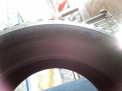 ขายยางใหม่  ปี 15  265/60 R 18 HT
