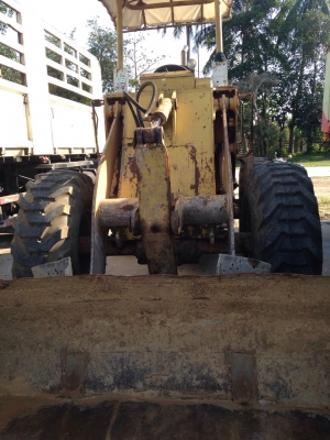 รถตักล้อยาง KOMATSU 510 กรองคู่ พร้อมใช้งาน รถตักล้อยาง KOMATSU 510 กรองคู่ พร้อมใช้งาน