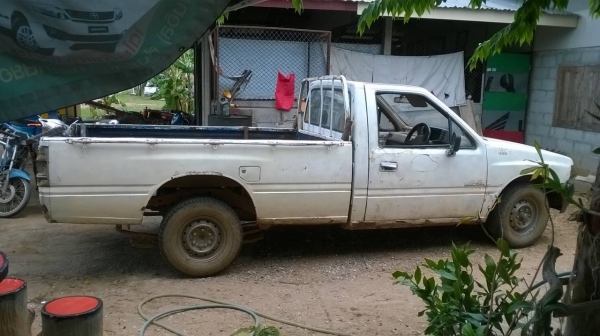 ขาย ISUZU TFR 87 เครื่องดีแน่นไม่หลวม คัสซีสวยตลอดเส้น ในหัวเก๋งมีผุ ทะเบียนครบพร้อมโอนครับ