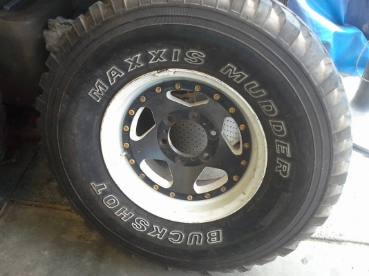 ขายเหมาล้อแม็ก พร้อมยาง MAXXIS BUCKSHOT 5 วง ขายเหมาล้อแม็ก พร้อมยาง MAXXIS BUCKSHOT 5 วง