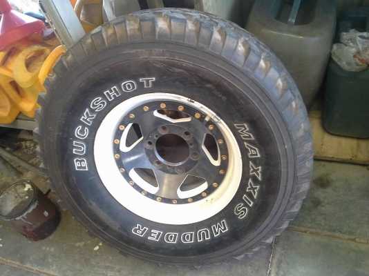 ขายเหมาล้อแม็ก พร้อมยาง MAXXIS BUCKSHOT 5 วง