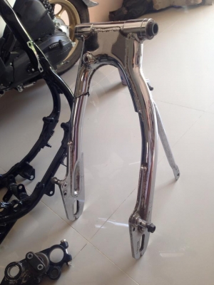 ขาย โครง+สวิงอาร์ม sr 400 อินวอยแท้ๆ