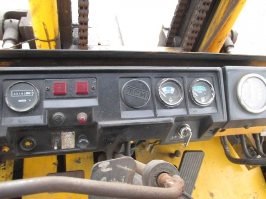 ขายรถยก7ตัน...เสา3.5เมตรงายาวมาก