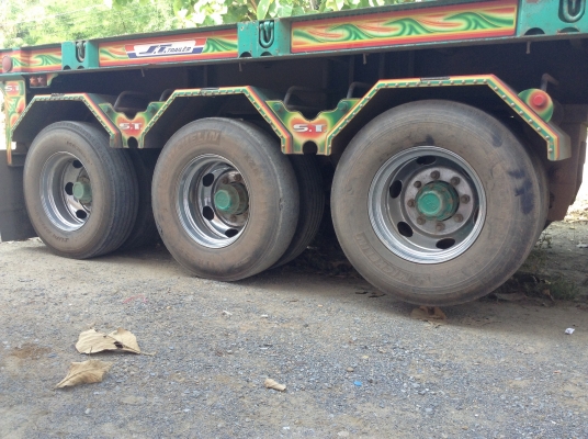 ขายหางพื้นเรียบ  3 เพลาแท้ ยกล้อได้