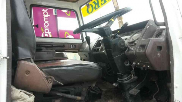 ขายรถสิบล้อF18เครือง185แรงรถนํ้ามัน15000ลิตรโหลดลาง5ชอง