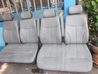 เบาะรถตู้