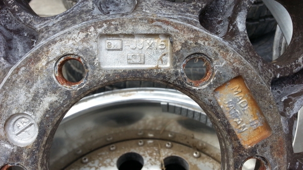 ขาย ถูก ครับ 13,500 ล้อหยดน้ำ  แท้ Japan 2 ชิ้นแท้ ของเพิ่งเปิดตู้ ไม่คด ไม่ดุ้ง มีรอยใช้งานจากญี่ปุ่น ไม่เคยใช้ในไทย ขอบ 15  กว้าง 8 1/2 et -31