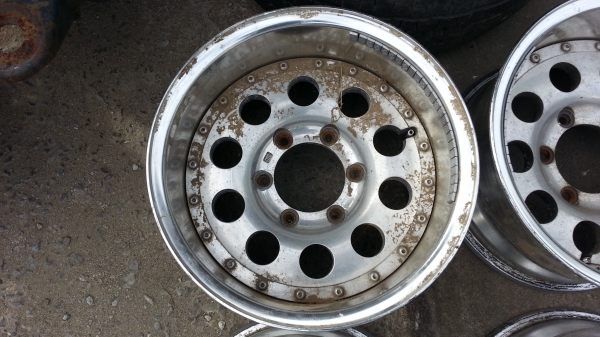 ขาย ถูก ครับ 13,500 ล้อหยดน้ำ  แท้ Japan 2 ชิ้นแท้ ของเพิ่งเปิดตู้ ไม่คด ไม่ดุ้ง มีรอยใช้งานจากญี่ปุ่น ไม่เคยใช้ในไทย ขอบ 15  กว้าง 8 1/2 et -31