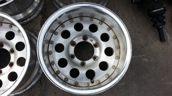 ขาย ถูก ครับ 13,500 ล้อหยดน้ำ  แท้ Japan 2 ชิ้นแท้ ของเพิ่งเปิดตู้ ไม่คด ไม่ดุ้ง มีรอยใช้งานจากญี่ปุ่น ไม่เคยใช้ในไทย ขอบ 15  กว้าง 8 1/2 et -31